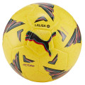 Balón oficial de la Liga Puma Orbita Hybrid en color amarillo y negro.