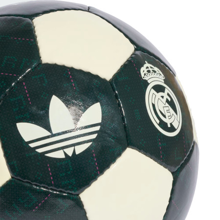 Balón Adidas Club Visitante Real Madrid Negro...